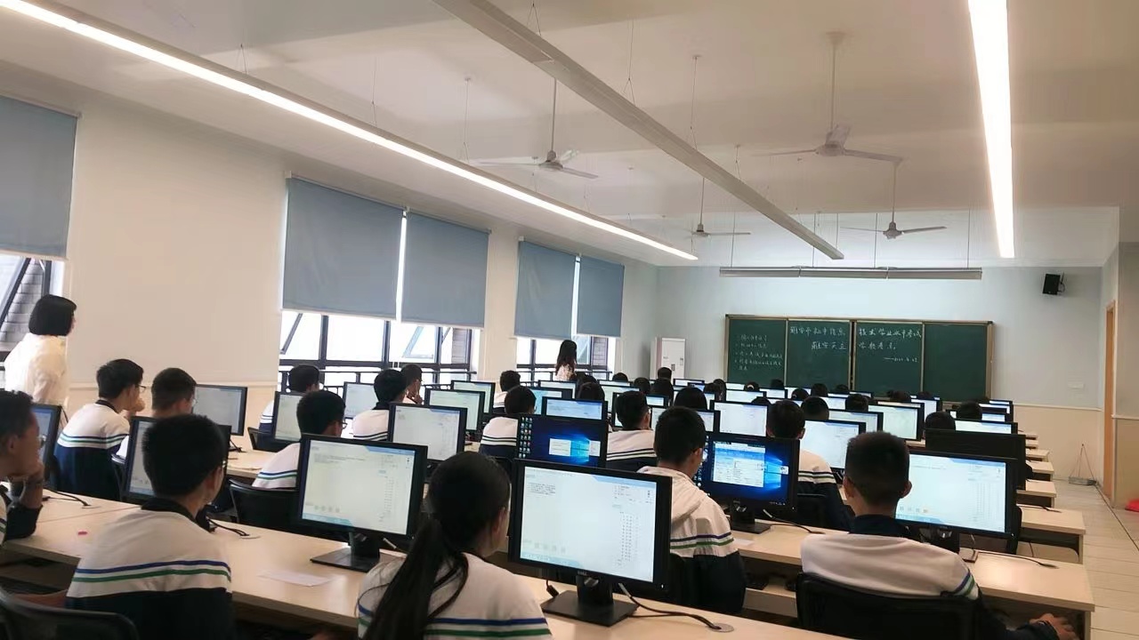 正日軟件助力雅安市初中信息技術(shù)機考首戰(zhàn)告捷